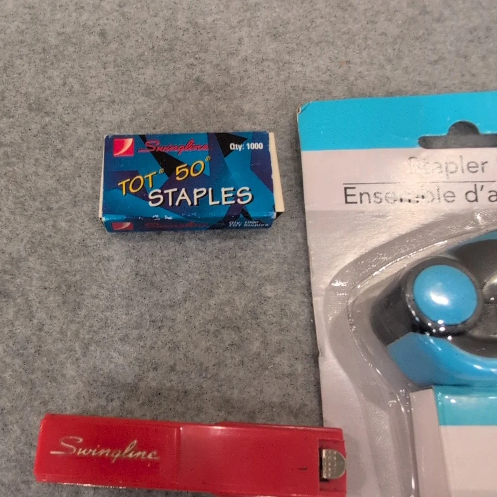 Swingline Stapler Set Lot Mini Stapler and Staple‎ Remover with 500 Staples